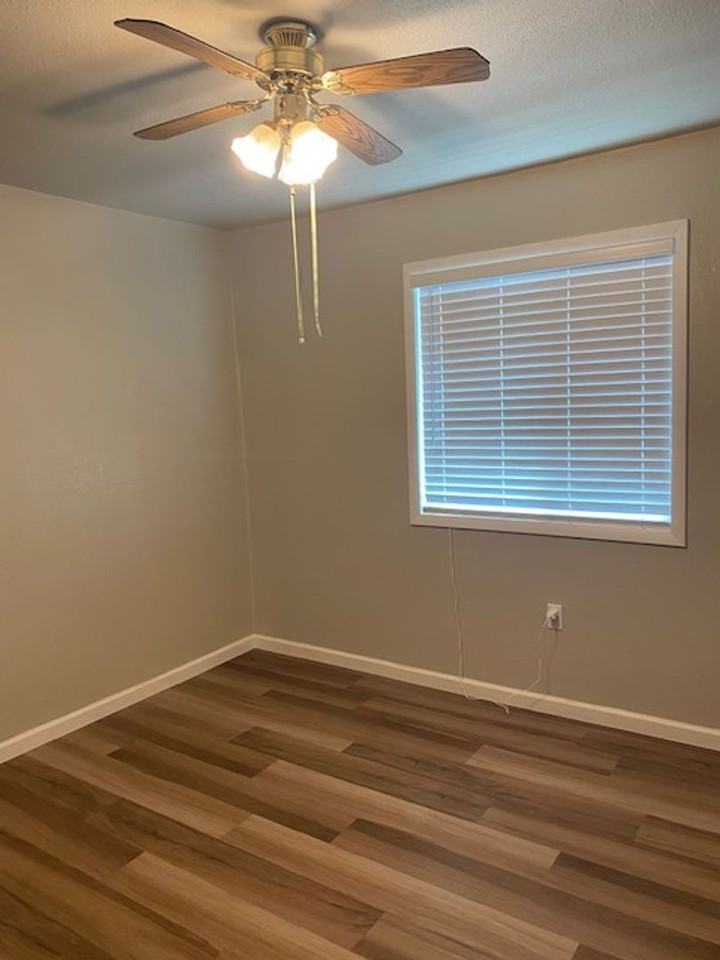 1805 Diamond St - Photo 6 of 8