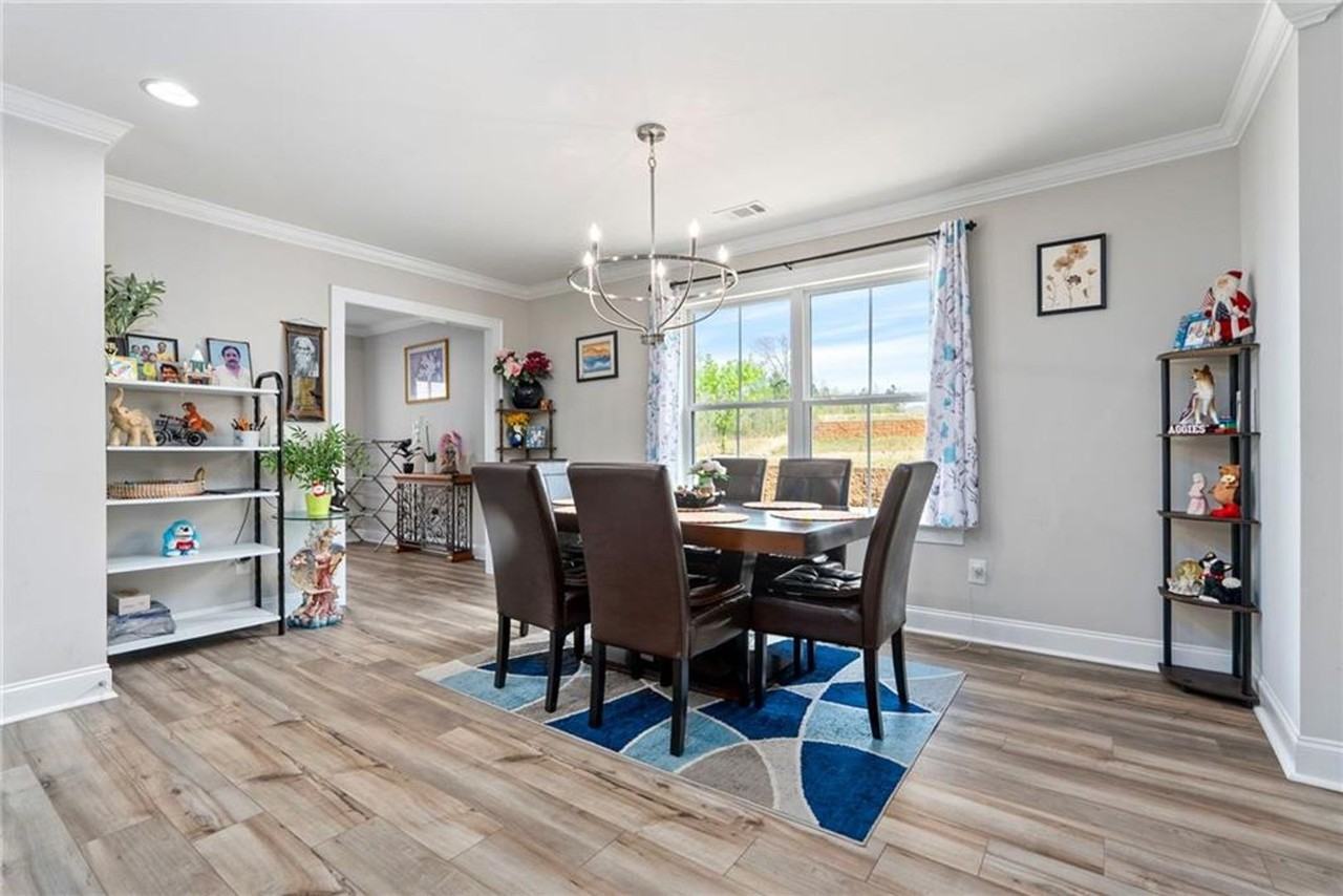 1817 Armistead Ln - Photo 2 of 12