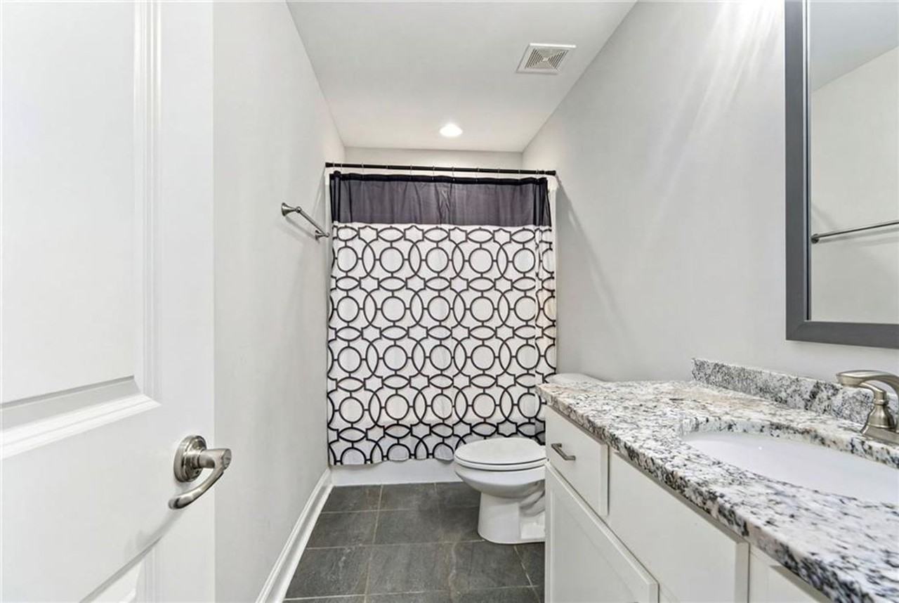 1817 Armistead Ln - Photo 6 of 12