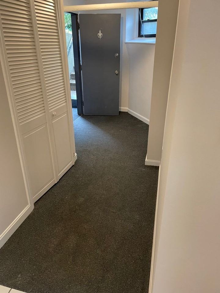 77 Pleasant St - Photo 3 of 10