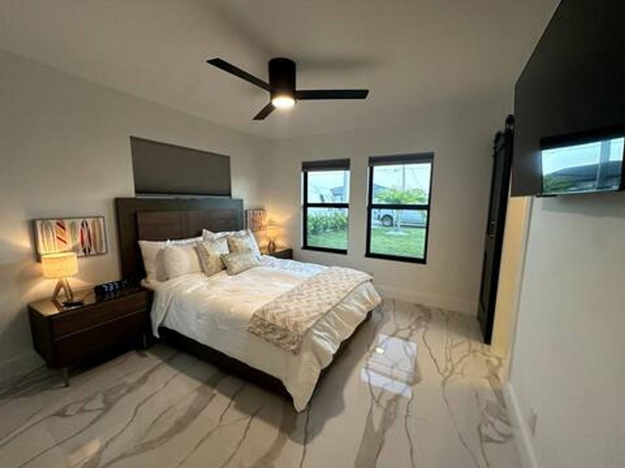 135 Tahiti Cir - Photo 4 of 11