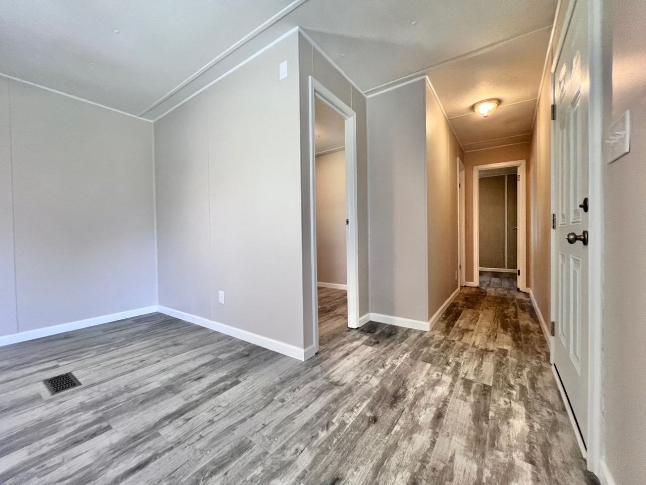 109 S Alena Ct - Photo 5 of 21