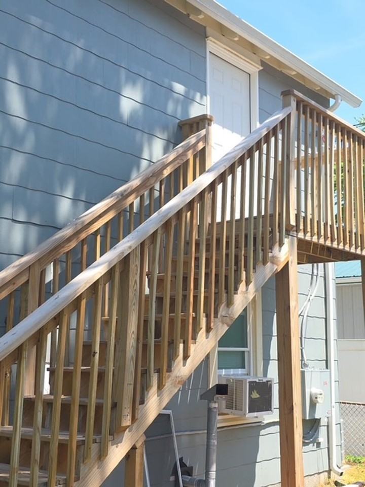 124 S Bedford St - Photo 2 of 13