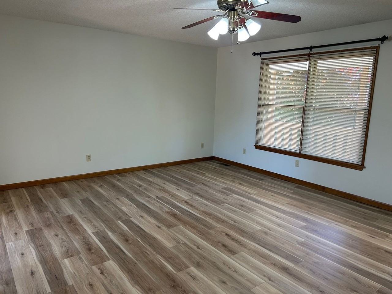 304 Old Stage Rd - Photo 2 of 21