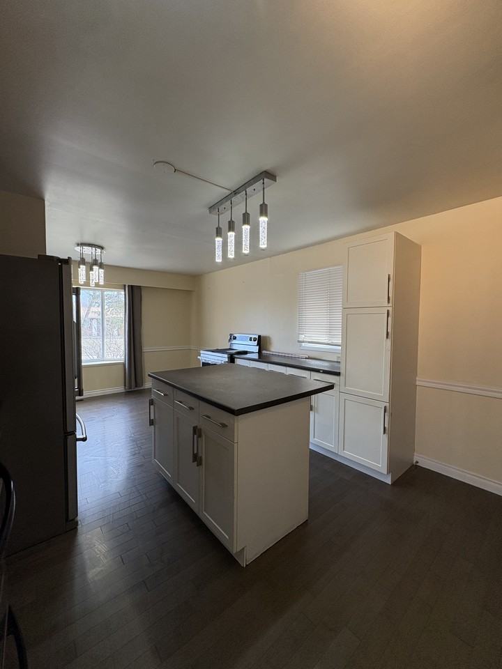 18 Marchant Cres - Photo 3 of 19