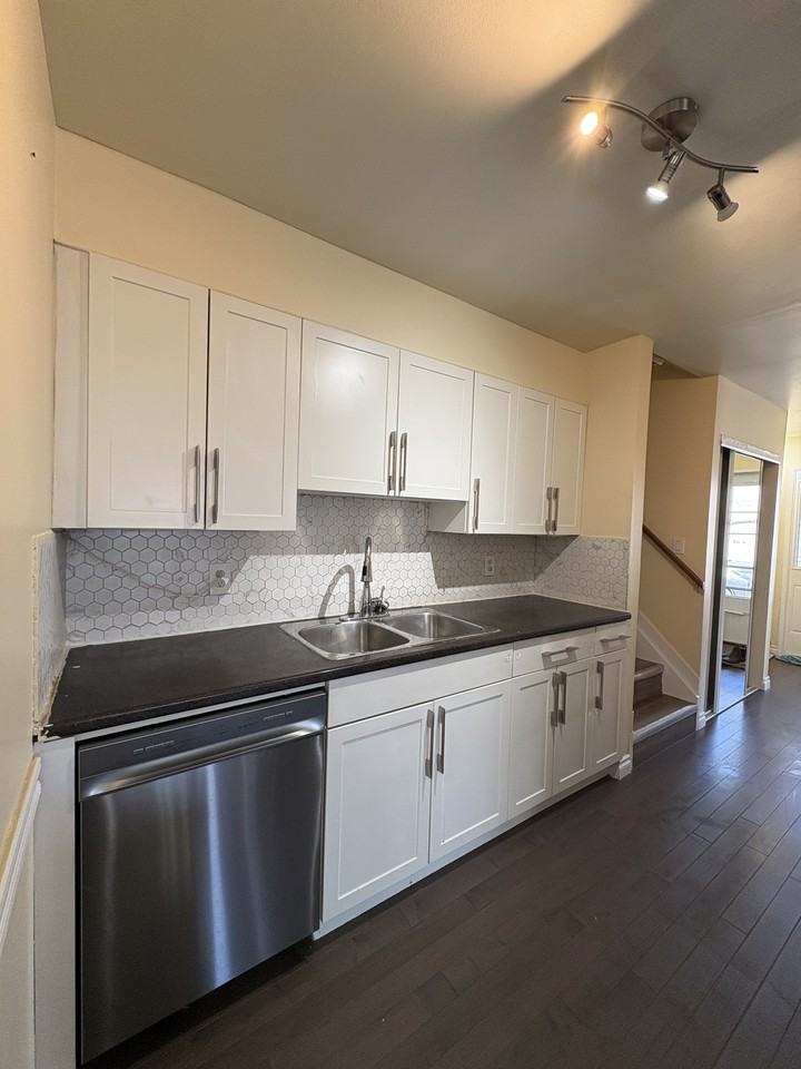 18 Marchant Cres - Photo 5 of 19