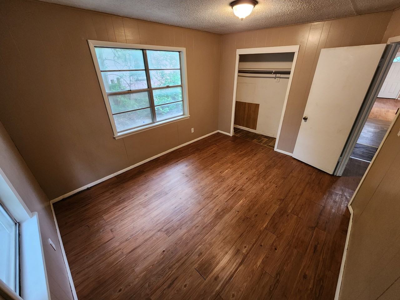 507 W 19th St #1 - Photo 7 of 9