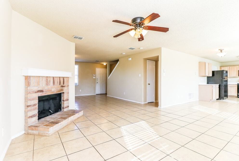 521 Merton Ct - Photo 3 of 15