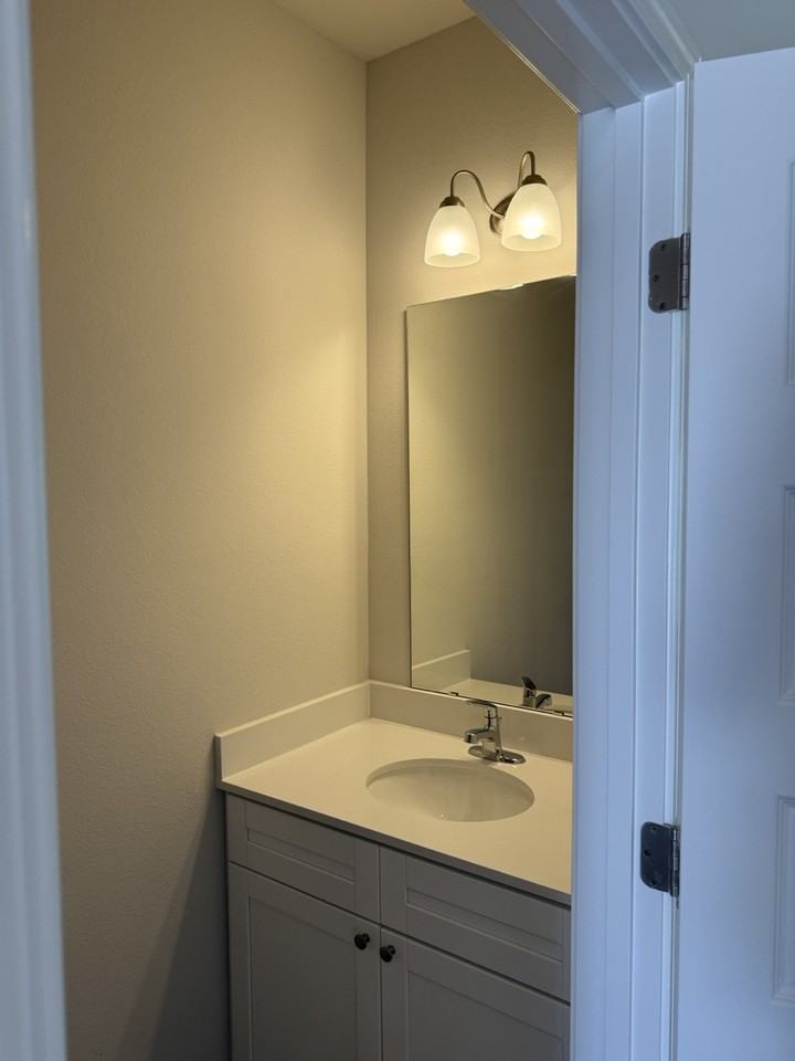 3984 Pendragon Cir #1 - Photo 4 of 22