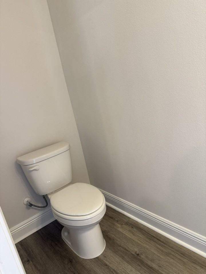 3984 Pendragon Cir #1 - Photo 5 of 22