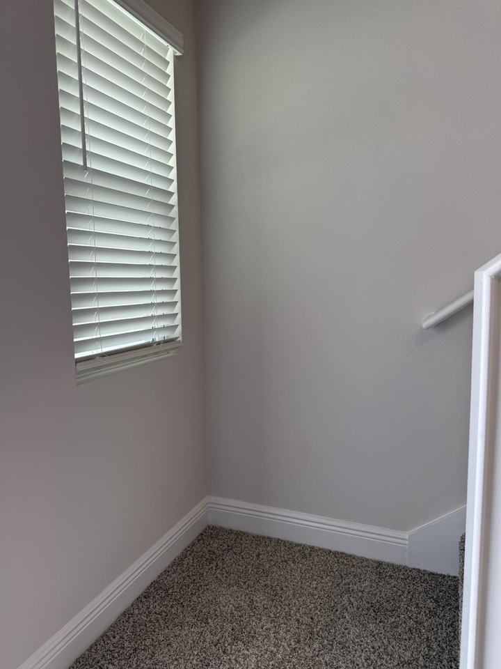 3984 Pendragon Cir #1 - Photo 7 of 22