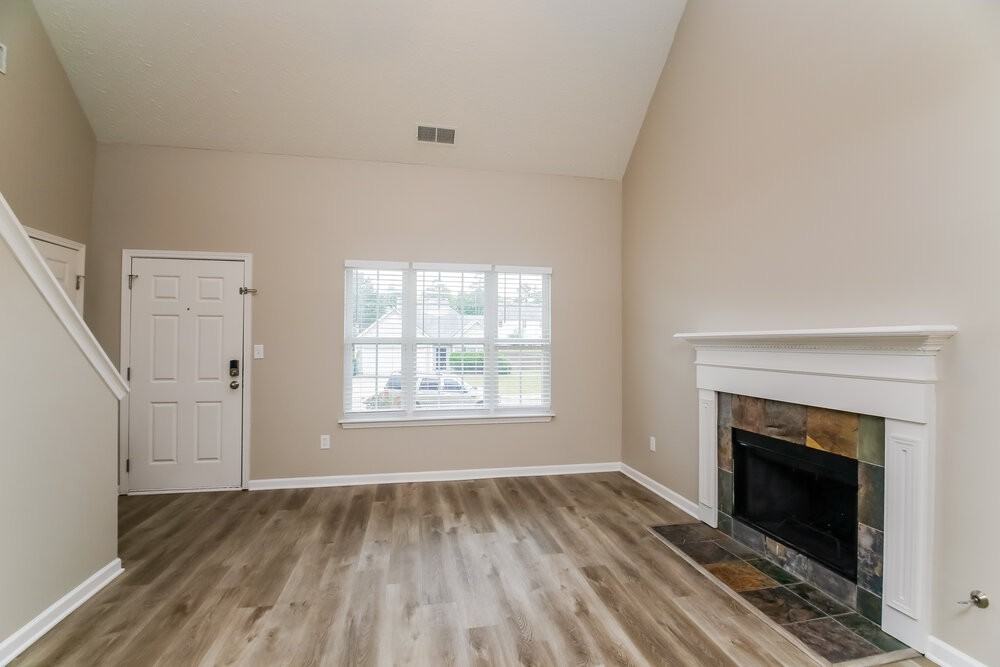 100 St Ann Cir - Photo 6 of 17