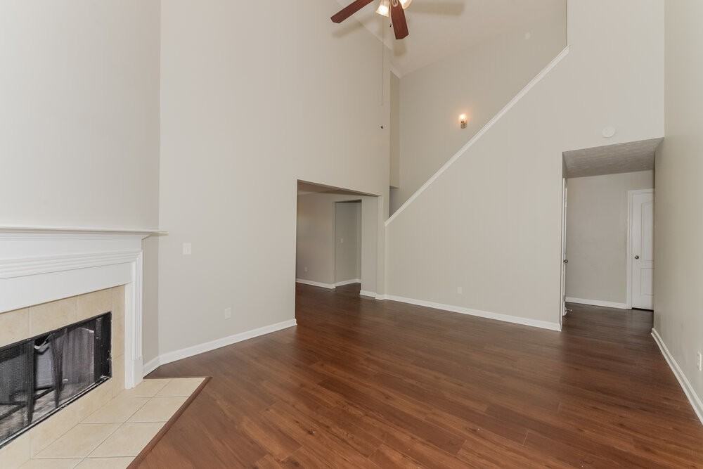 2809 Windcrest Trl - Photo 4 of 17