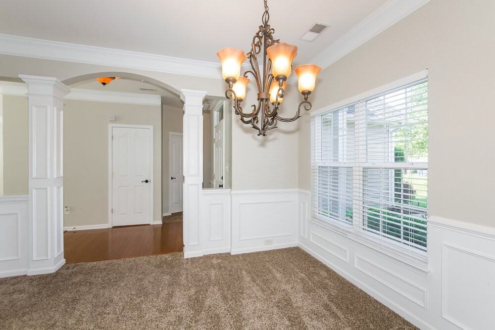 7027 Merrymount Ct - Photo 5 of 19