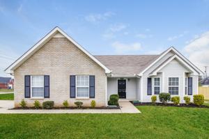 featured image of 2115 Montgomery Ln