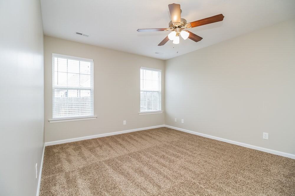 2115 Montgomery Ln - Photo 6 of 15