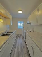 featured image of 415 Grandin AvenueUNIT B #415B