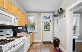 3148 Linwood Ave #1 - Photo 1 of 1