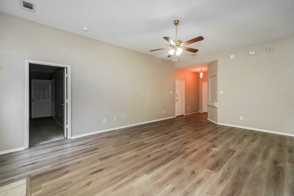 4413 Corner Brook Ln - Photo 3 of 16