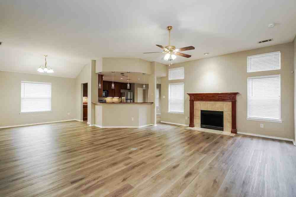 4413 Corner Brook Ln - Photo 4 of 16