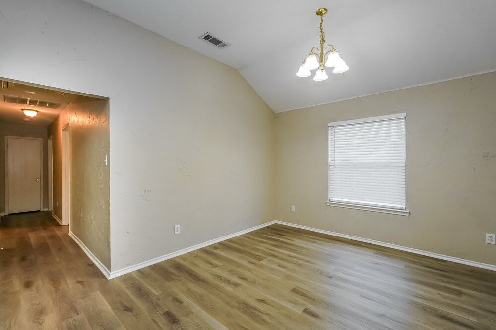 4413 Corner Brook Ln - Photo 6 of 16