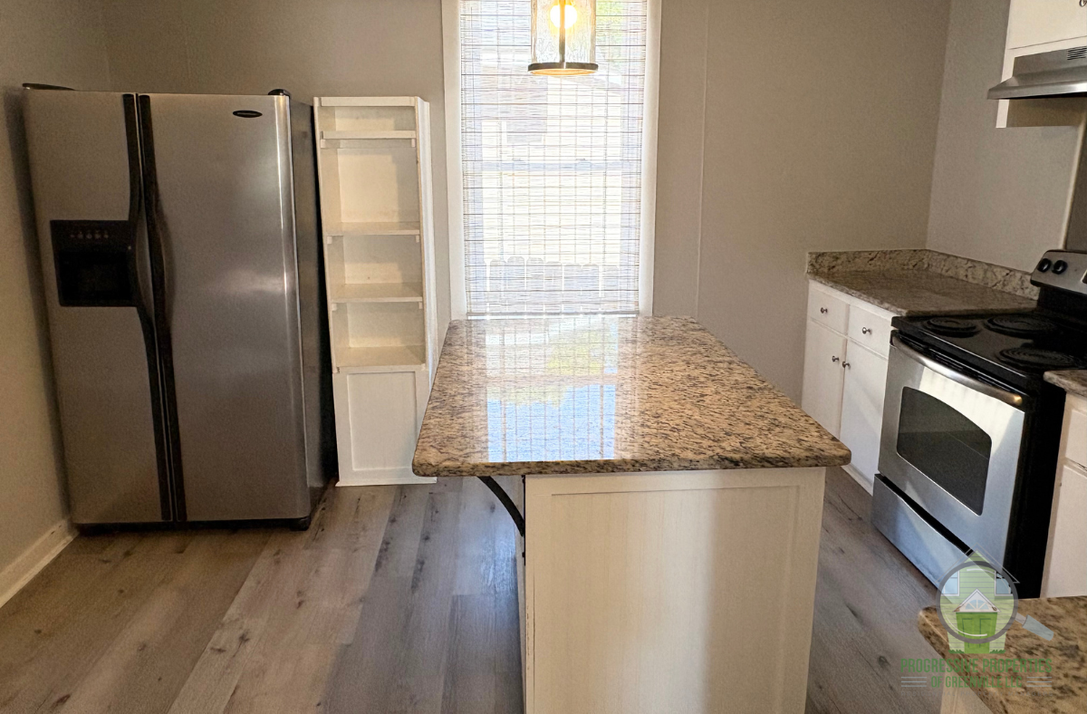 520 Perry Ave #1 - Photo 4 of 14