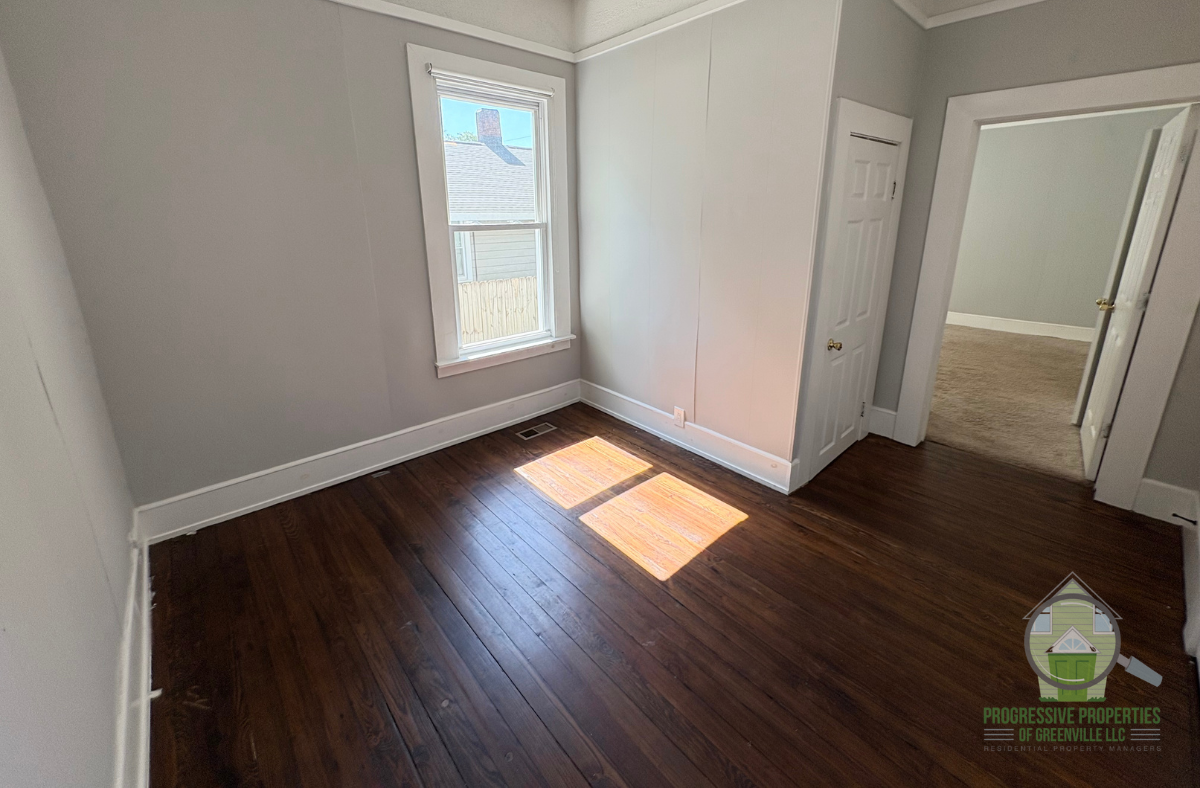 520 Perry Ave #1 - Photo 6 of 14