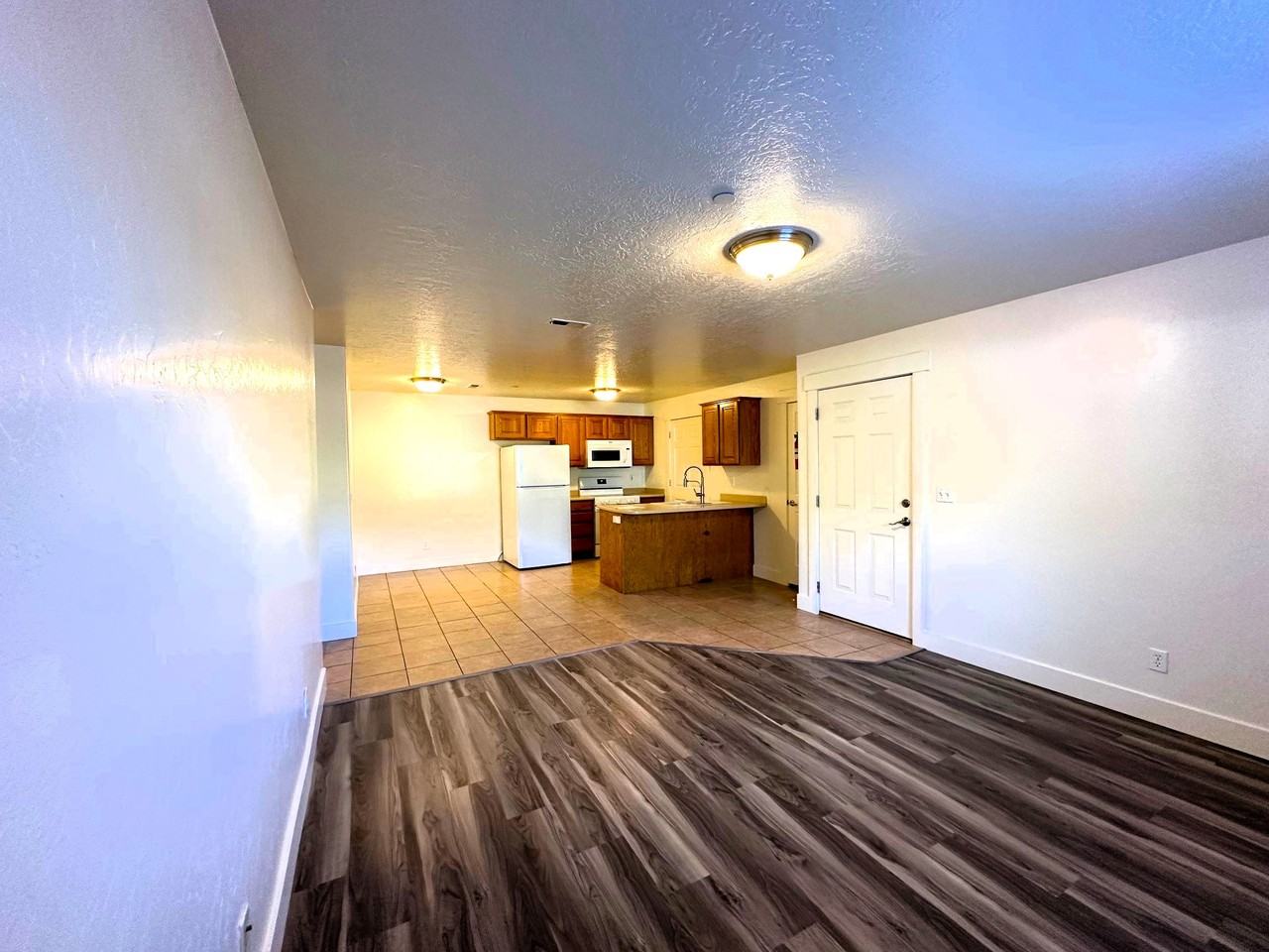 580 S Center St #14 - Photo 5 of 25