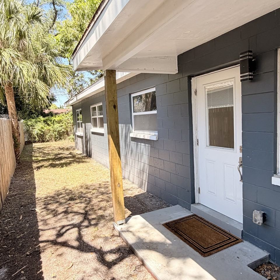 2245 17th Ave S #1 - Photo 2 of 19