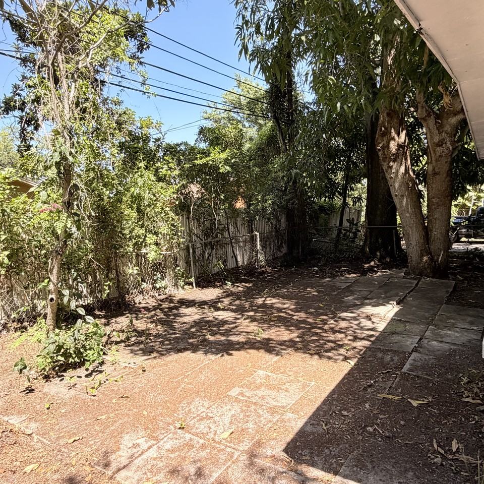 2245 17th Ave S #1 - Photo 3 of 19