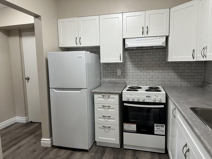 1 Balmoral Place - Photo 3 of 9