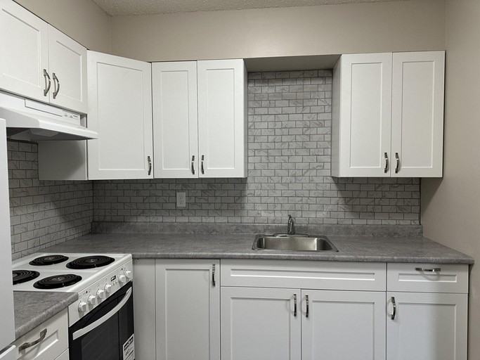 1 Balmoral Place - Photo 4 of 9