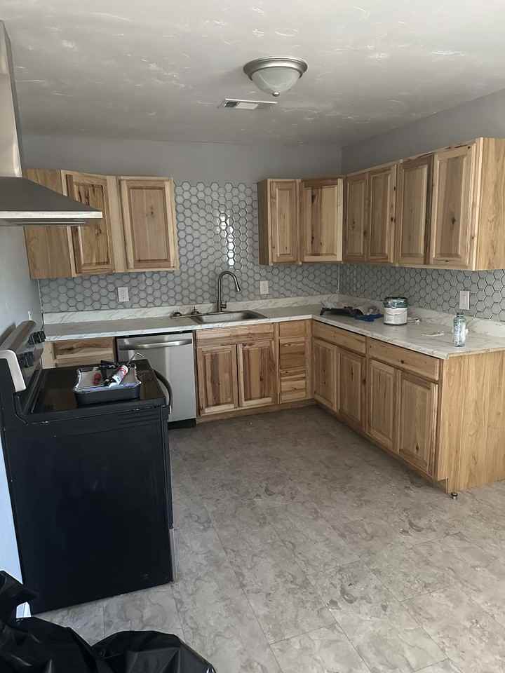 1809 Poplar St #1 - Photo 3 of 8