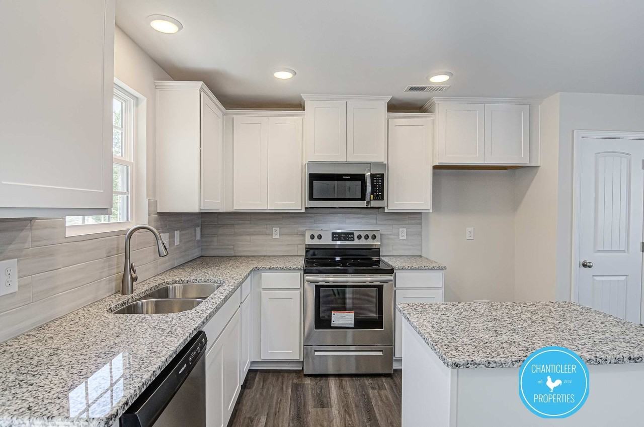 3155 Misty Ridge Dr #1 - Photo 3 of 31