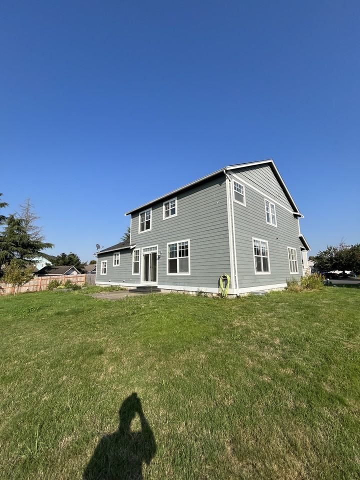 1341 Colony Ct #1 - Photo 4 of 37