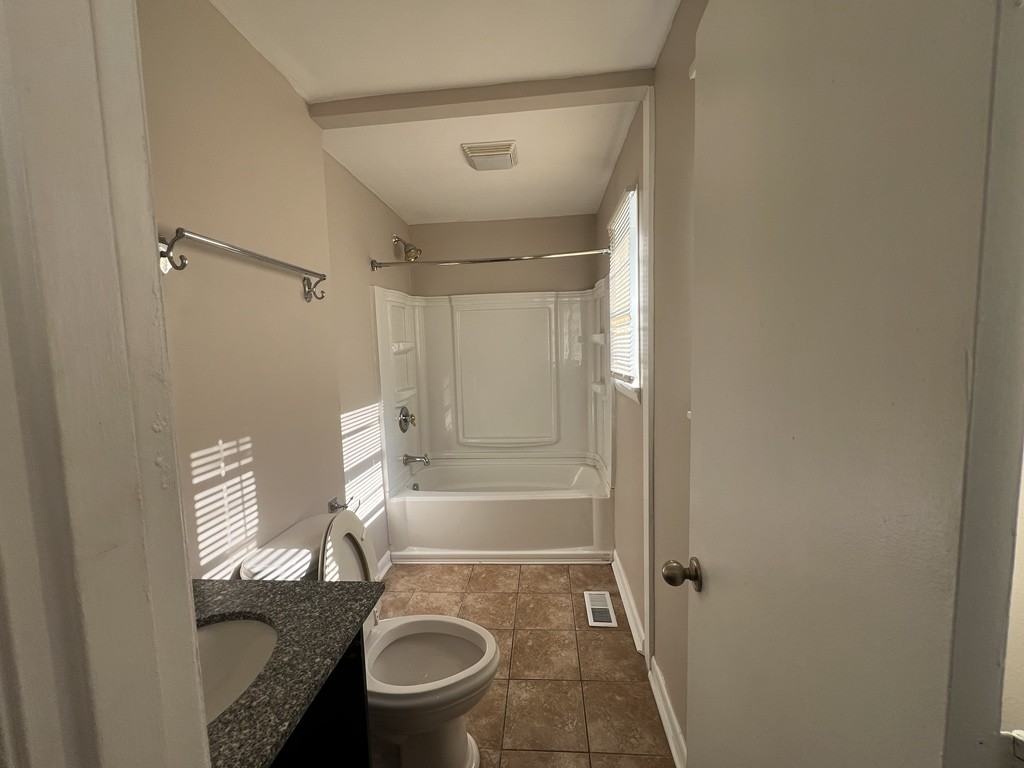 1905 Priscilla Ln Nw #1 - Photo 4 of 7