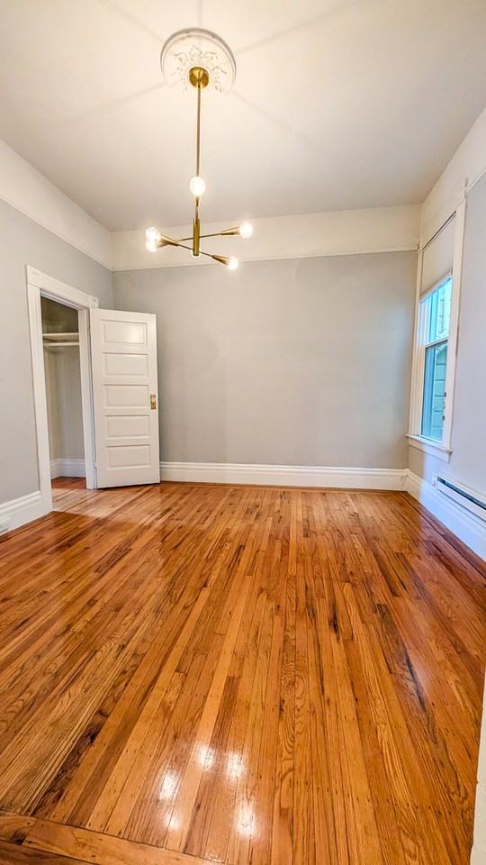 657 Castro St - Photo 6 of 17