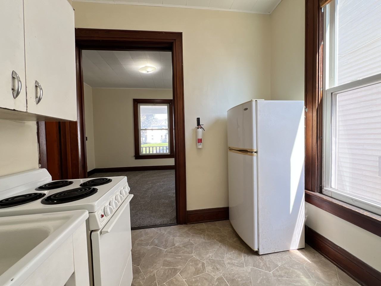 1260 University Ave #1 - Photo 5 of 8