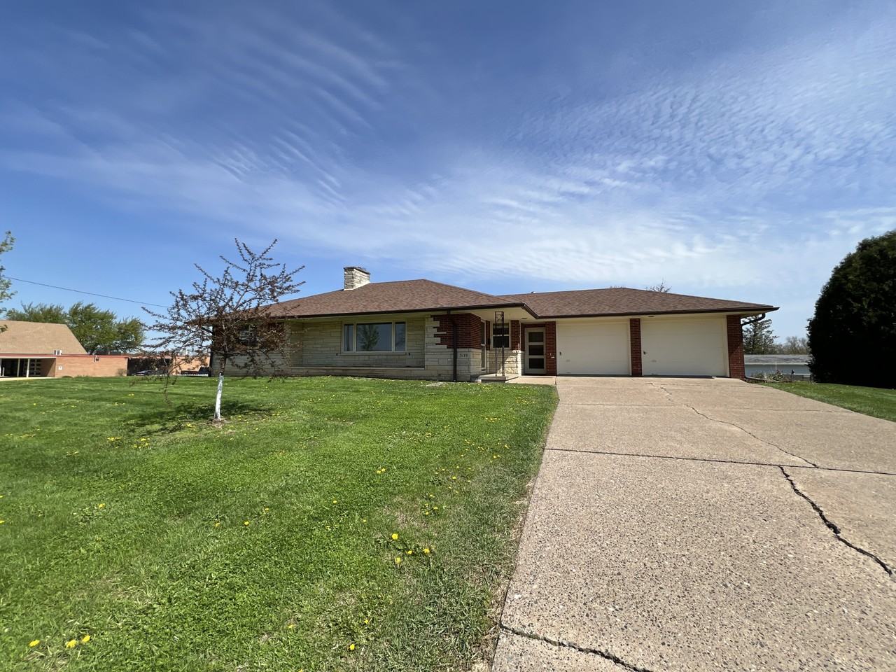 3170 Asbury Rd #1 - Photo 3 of 34