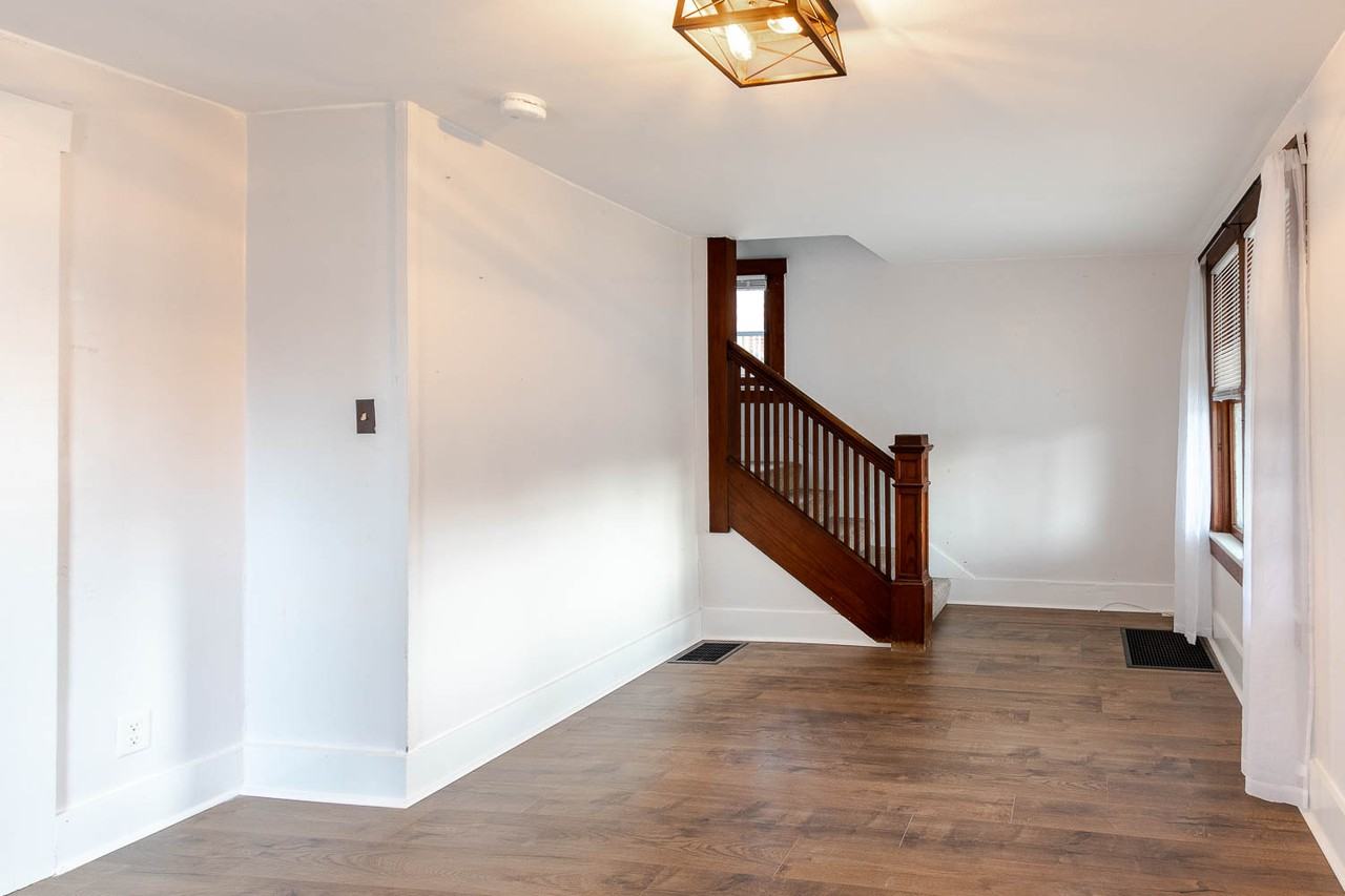 425 E Howard St #1 - Photo 2 of 22