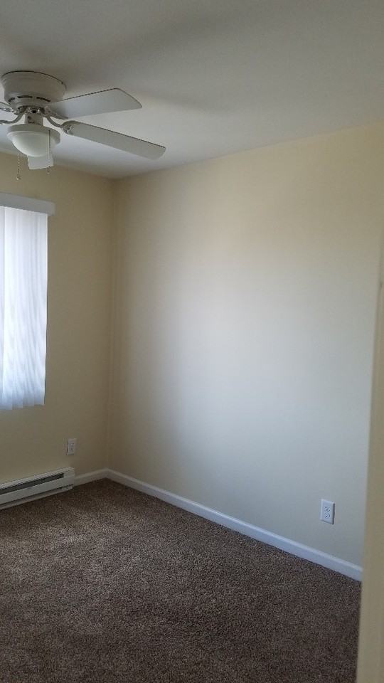 2703 N Jackson St #4 - Photo 7 of 12