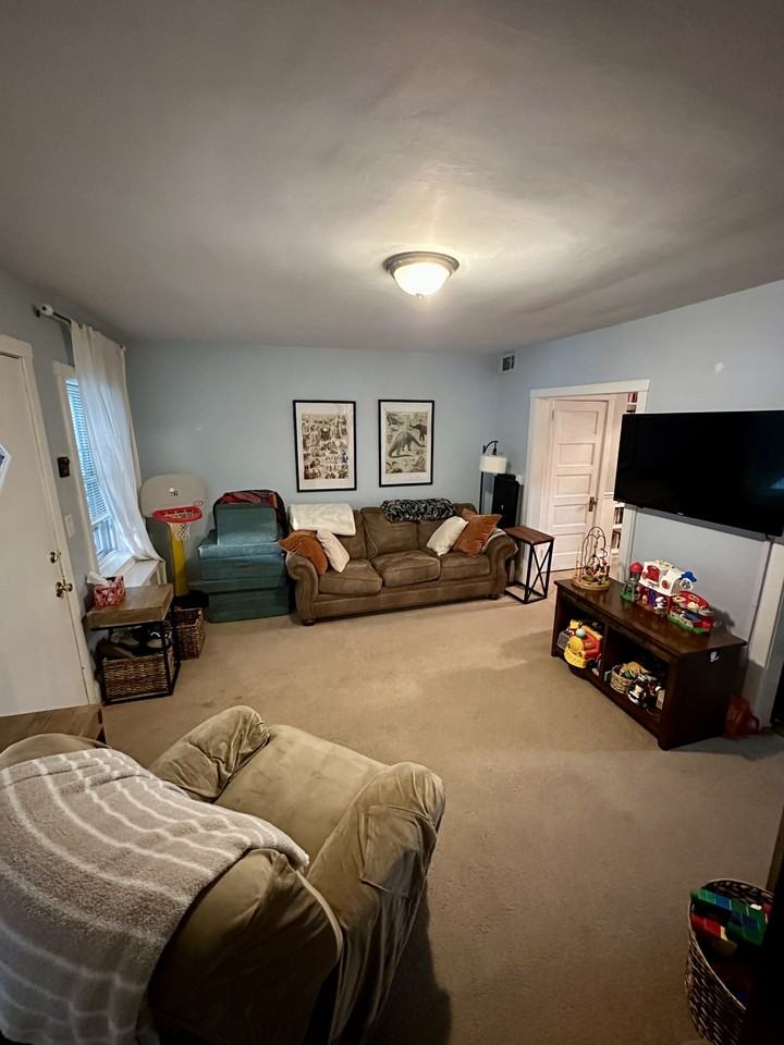 210 S Union St #1 - Photo 3 of 17