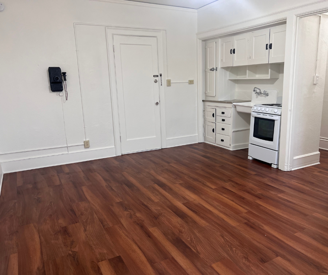 Morrison Street Apartments - Photo 4 of 8
