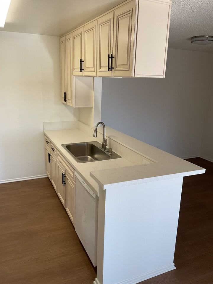 7320 Valmont St #7320-5 - Photo 7 of 31