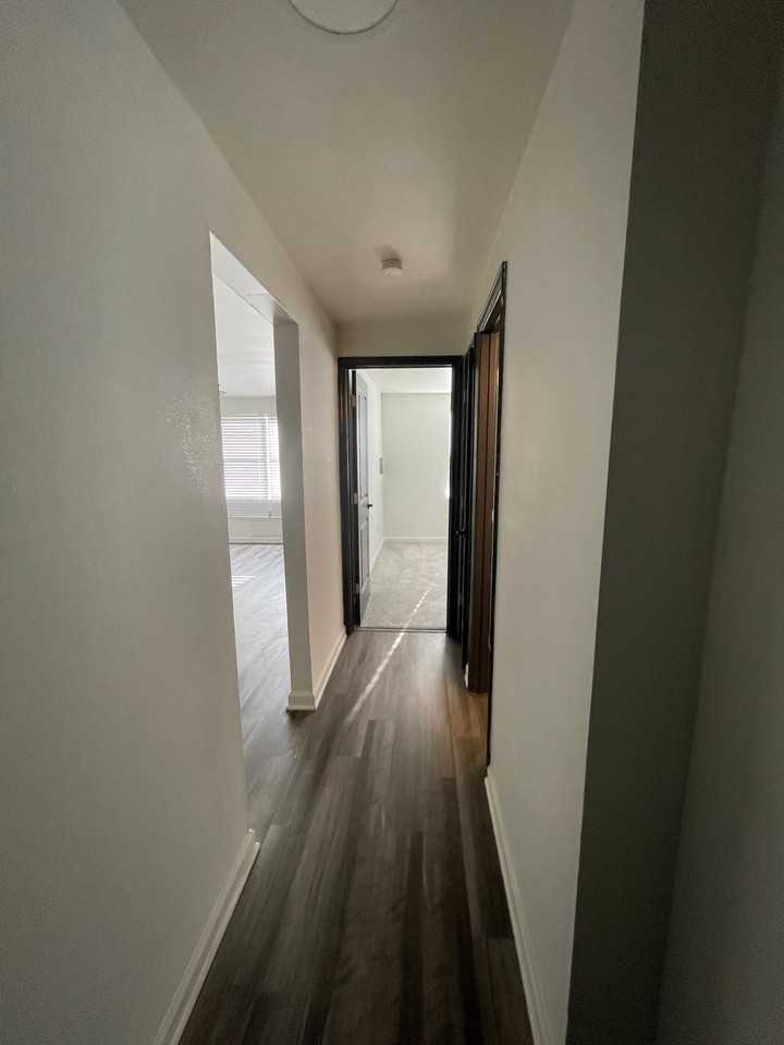 3574 E Main St Apt C7 #3574C7 - Photo 6 of 10