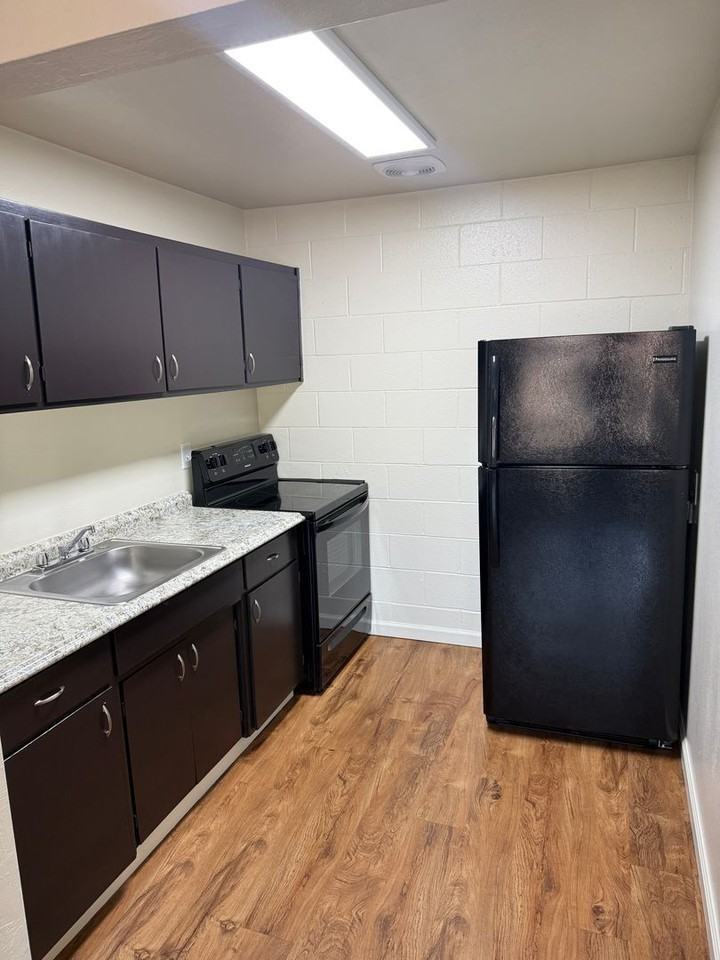 Del Nido Apartments - Photo 2 of 21