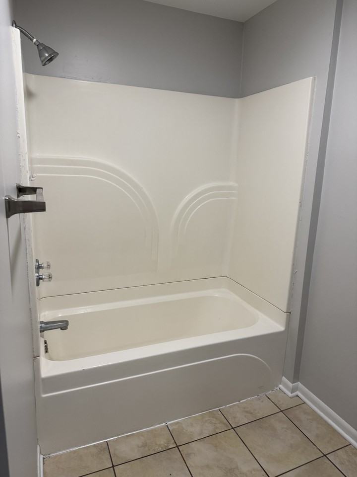 500 E 1st St #1 - Photo 3 of 10