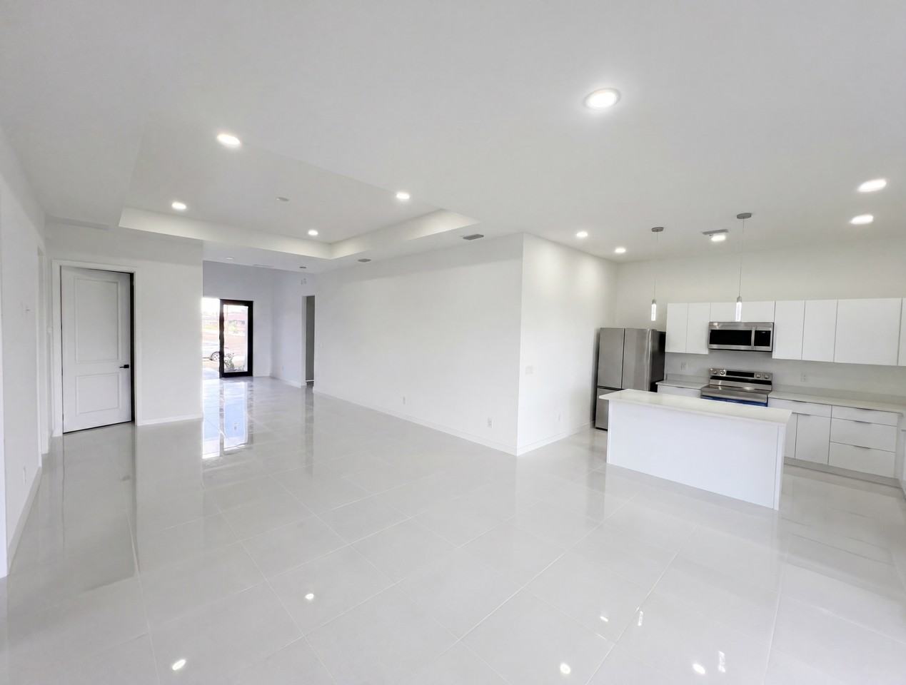 4402 Northwest 34th Terraceclientes@realtymiamigroup.com #1 - Photo 6 of 24