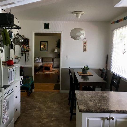 215 Trader Cres Uppr - Photo 4 of 19