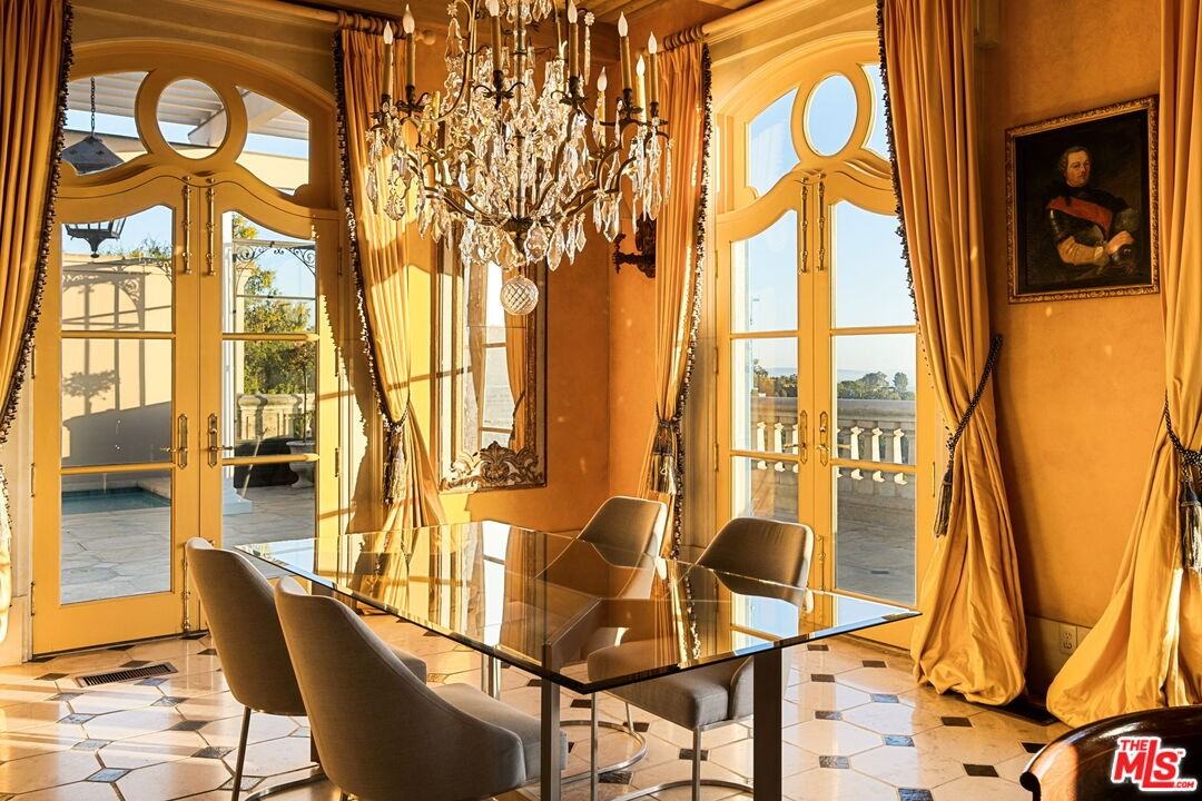 7398 Pyramid Pl #1 - Photo 5 of 26